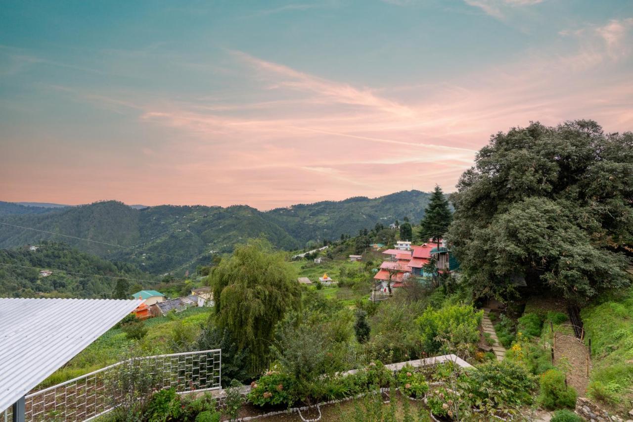 Saffronstays Hydrangea Hill, Mukteshwar Kāthgodām Eksteriør billede
